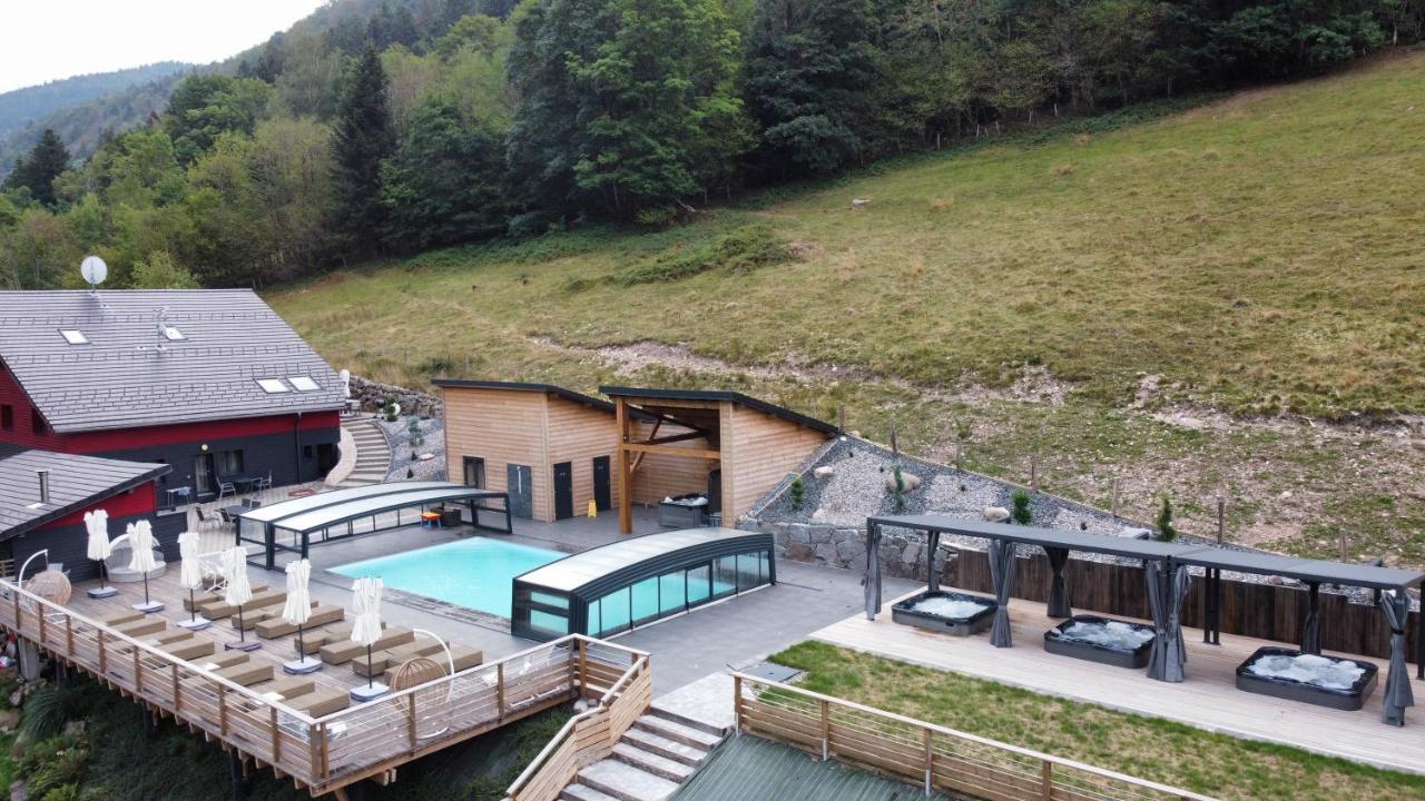 La Ferme De Rochesson, Jacuzzis & Piscine Communeアパートメント エクステリア 写真